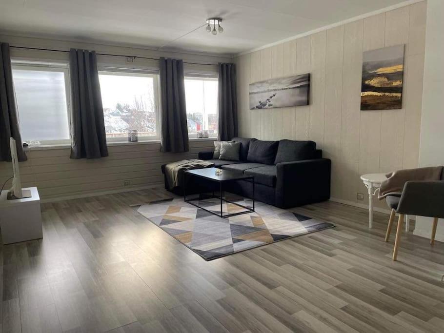 Sentral Og Koselig Leilighet Tromsø Exterior foto